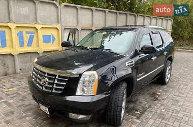 Внедорожник / Кроссовер Cadillac Escalade 2008 в 