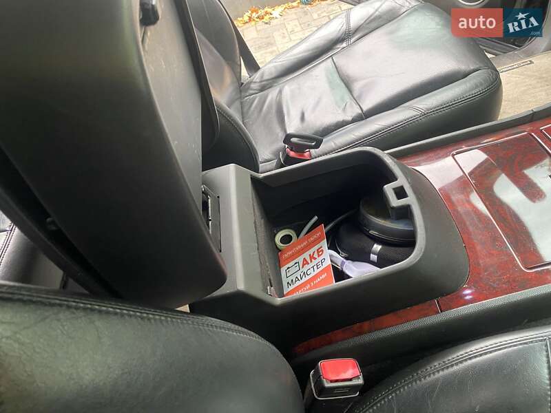 Позашляховик / Кросовер Cadillac Escalade 2008 в Дніпрі фото 15 Позашляховик / Кросовер Cadillac Escalade 2008 в Дніпрі