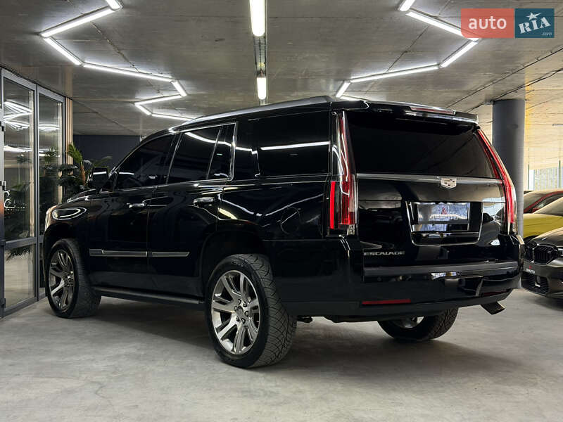 Внедорожник / Кроссовер Cadillac Escalade 2015 в Одессе