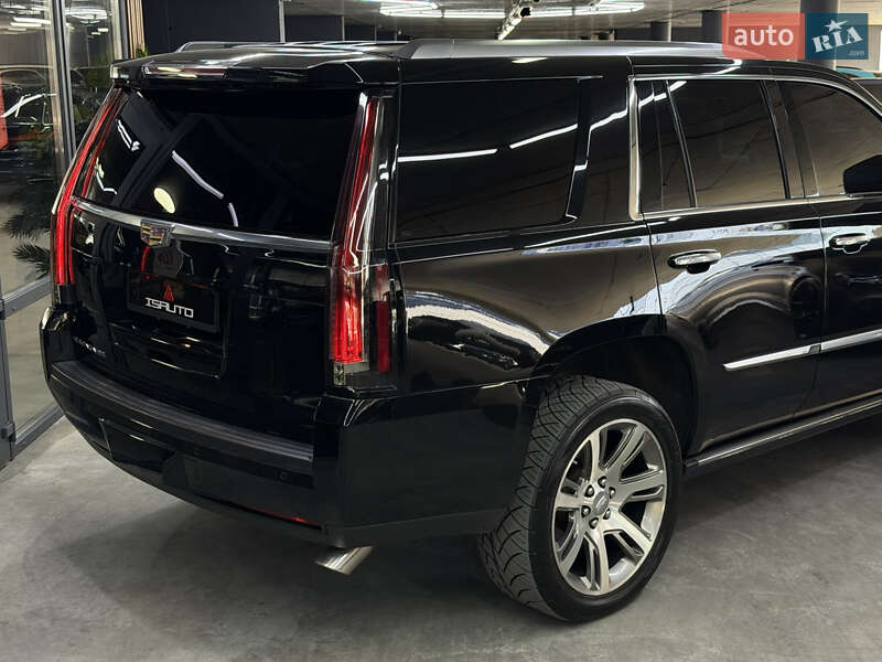 Внедорожник / Кроссовер Cadillac Escalade 2015 в Одессе