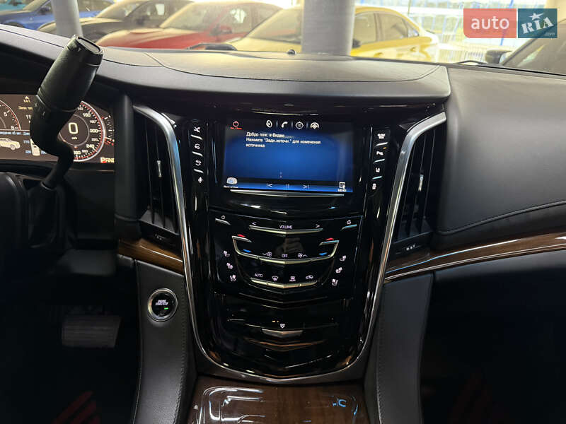 Внедорожник / Кроссовер Cadillac Escalade 2015 в Одессе