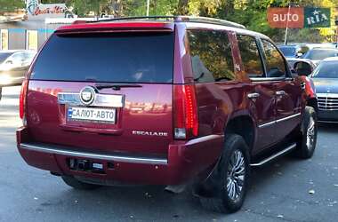 Позашляховик / Кросовер Cadillac Escalade 2007 в Києві