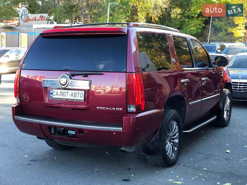 Позашляховик / Кросовер Cadillac Escalade 2007 в Києві фото 3 Позашляховик / Кросовер Cadillac Escalade 2007 в Києві