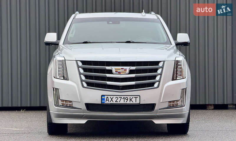 Позашляховик / Кросовер Cadillac Escalade 2016 в Києві фото 18 Позашляховик / Кросовер Cadillac Escalade 2016 в Києві