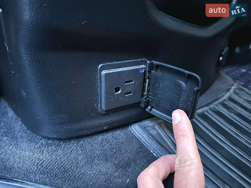 Позашляховик / Кросовер Cadillac Escalade 2016 в Тернополі фото 53 Позашляховик / Кросовер Cadillac Escalade 2016 в Тернополі