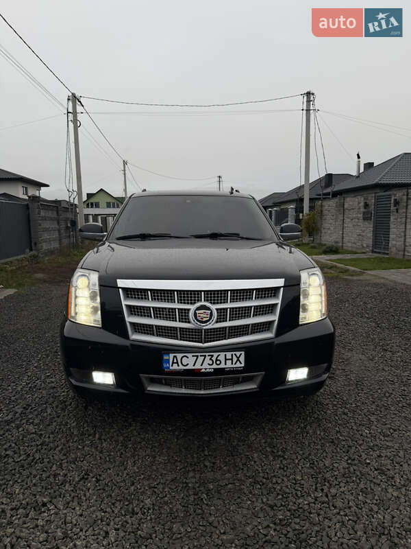 Внедорожник / Кроссовер Cadillac Escalade 2013 в Луцке фото 7 Внедорожник / Кроссовер Cadillac Escalade 2013 в Луцке