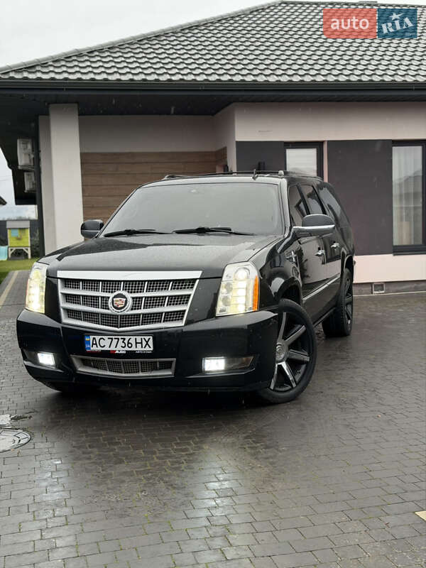 Внедорожник / Кроссовер Cadillac Escalade 2013 в Луцке фото Внедорожник / Кроссовер Cadillac Escalade 2013 в Луцке