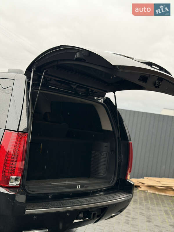 Внедорожник / Кроссовер Cadillac Escalade 2013 в Луцке фото 35 Внедорожник / Кроссовер Cadillac Escalade 2013 в Луцке
