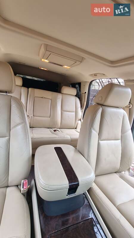 Внедорожник / Кроссовер Cadillac Escalade 2007 в Виннице фото 6 Внедорожник / Кроссовер Cadillac Escalade 2007 в Виннице