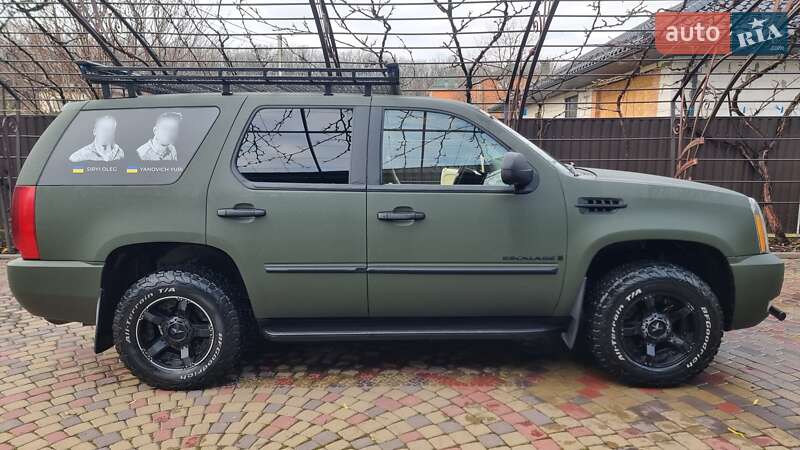 Внедорожник / Кроссовер Cadillac Escalade 2007 в Виннице фото 5 Внедорожник / Кроссовер Cadillac Escalade 2007 в Виннице