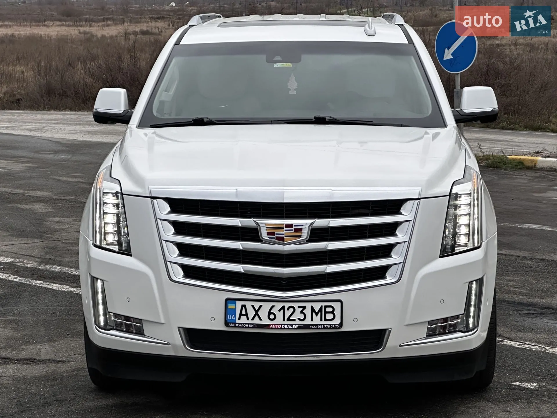 2018 Cadillac Escalade - мініатюра 3