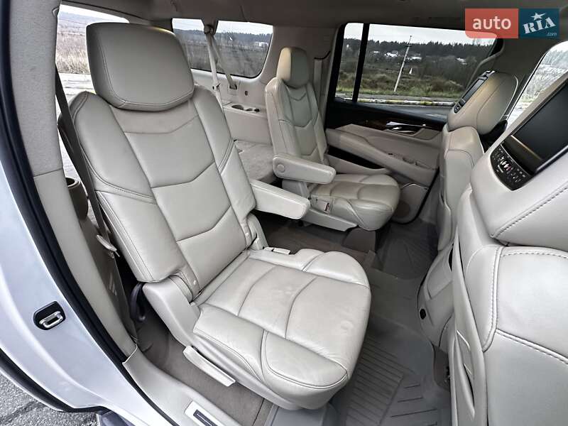 Позашляховик / Кросовер Cadillac Escalade 2018 в Києві фото 18 Позашляховик / Кросовер Cadillac Escalade 2018 в Києві
