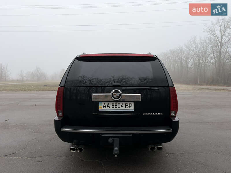 Позашляховик / Кросовер Cadillac Escalade 2007 в Умані фото 17 Позашляховик / Кросовер Cadillac Escalade 2007 в Умані