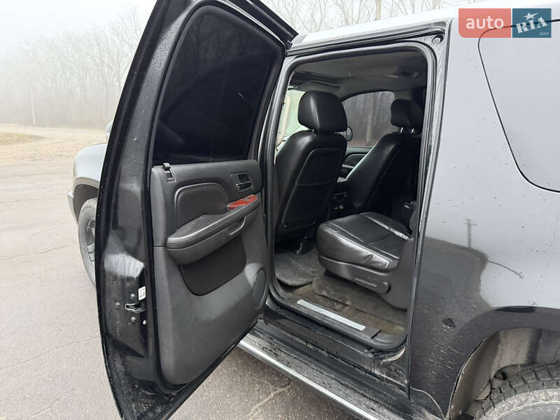 Позашляховик / Кросовер Cadillac Escalade 2007 в Умані фото 26 Позашляховик / Кросовер Cadillac Escalade 2007 в Умані