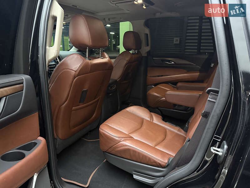 Позашляховик / Кросовер Cadillac Escalade 2014 в Києві фото 27 Позашляховик / Кросовер Cadillac Escalade 2014 в Києві