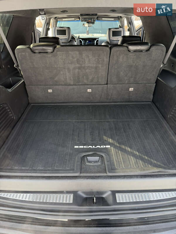 Внедорожник / Кроссовер Cadillac Escalade 2018 в Кривом Роге