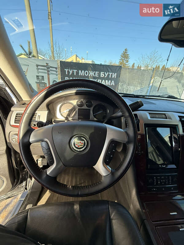 Внедорожник / Кроссовер Cadillac Escalade 2008 в Львове фото 6 Внедорожник / Кроссовер Cadillac Escalade 2008 в Львове
