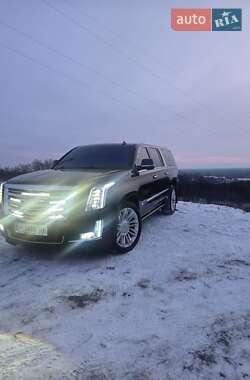 Внедорожник / Кроссовер Cadillac Escalade 2017 в Полтаве