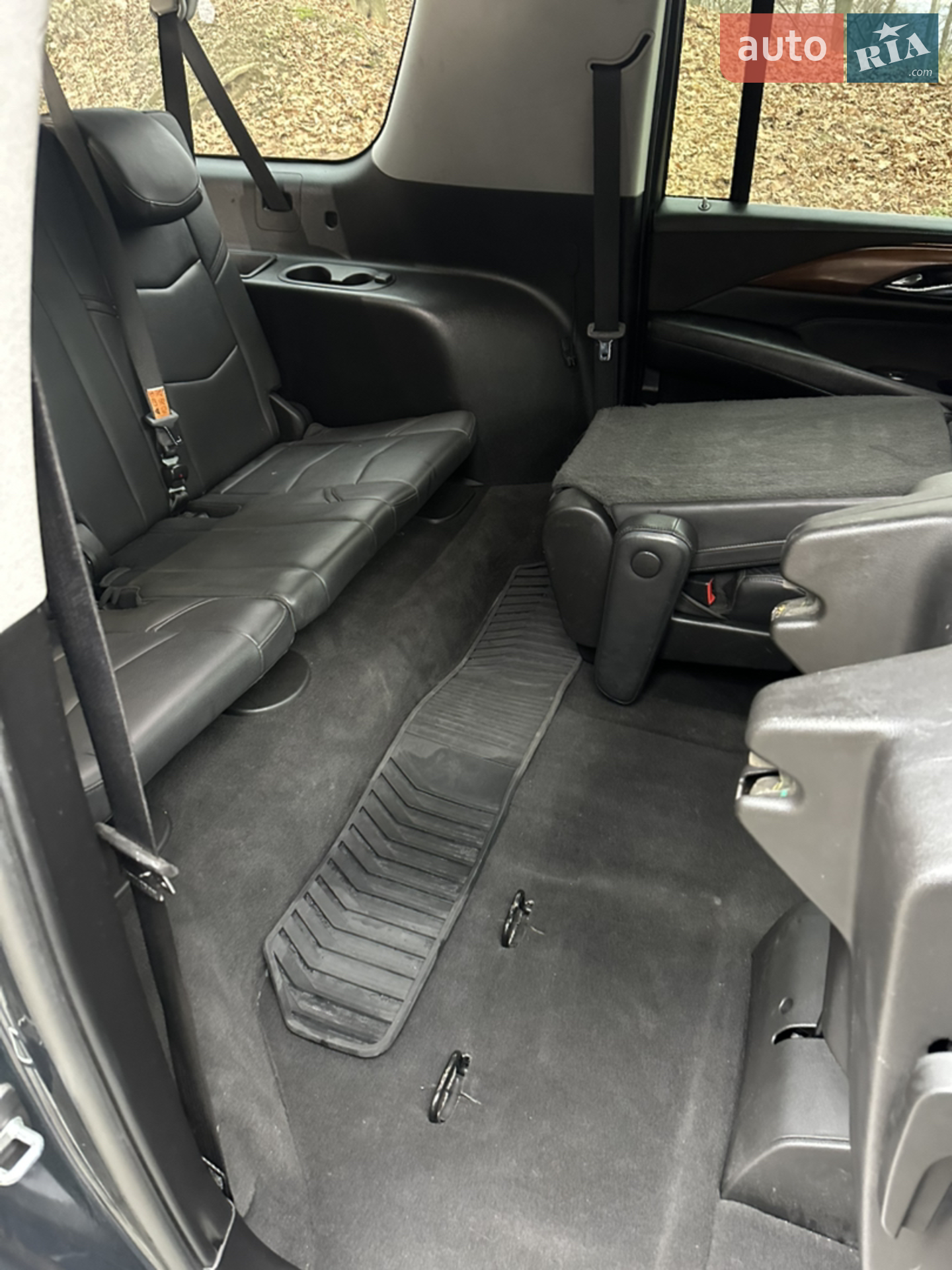 2018 Cadillac Escalade - мініатюра 28