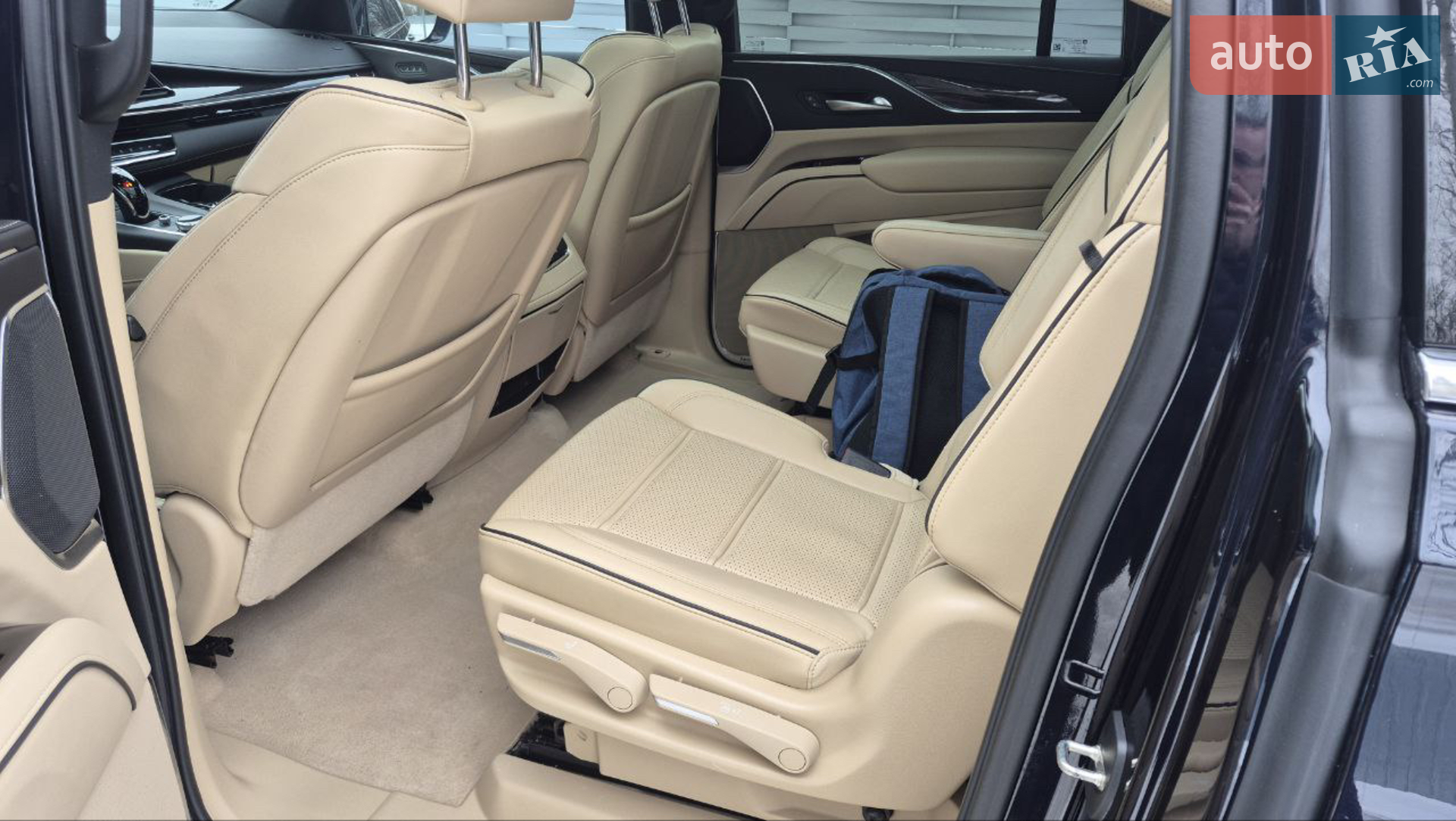 2022 Cadillac Escalade - мініатюра 24