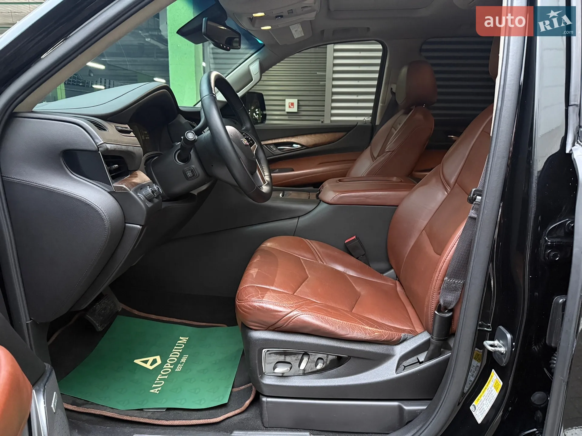2014 Cadillac Escalade - мініатюра 24
