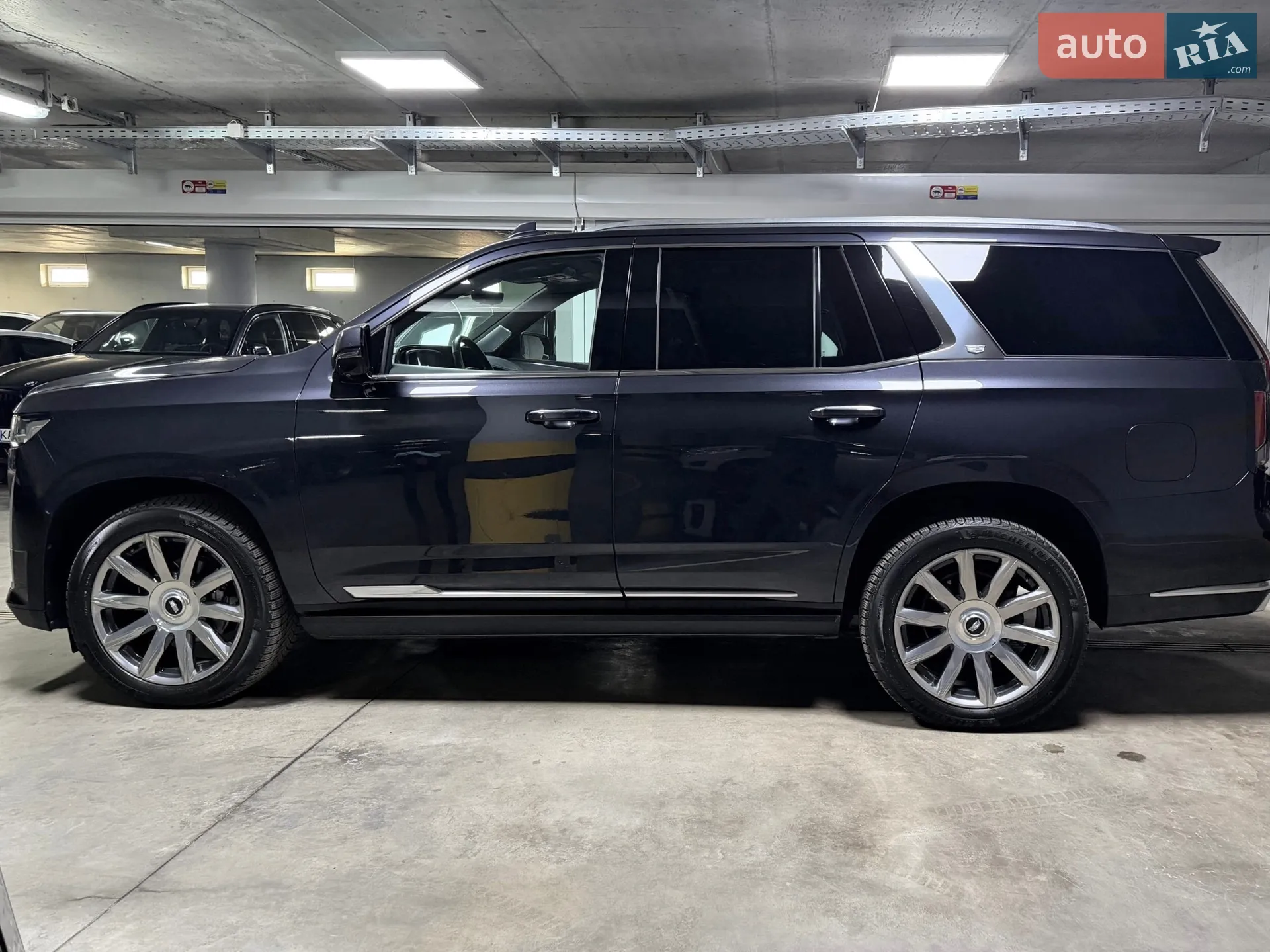 2022 Cadillac Escalade - мініатюра 19