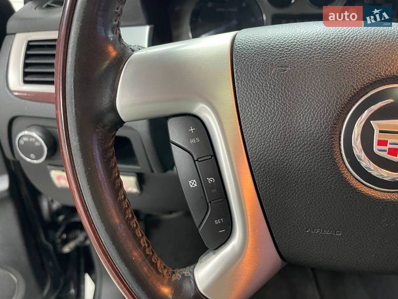 Внедорожник / Кроссовер Cadillac Escalade 2008 в Киеве фото 34 Внедорожник / Кроссовер Cadillac Escalade 2008 в Киеве