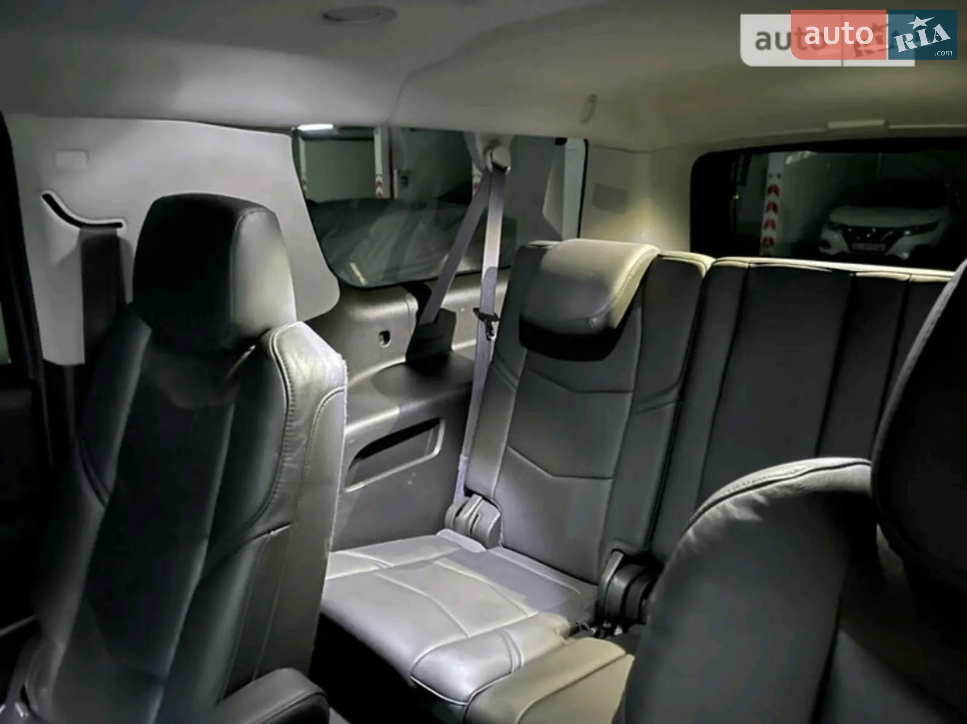 2016 Cadillac Escalade - мініатюра 10