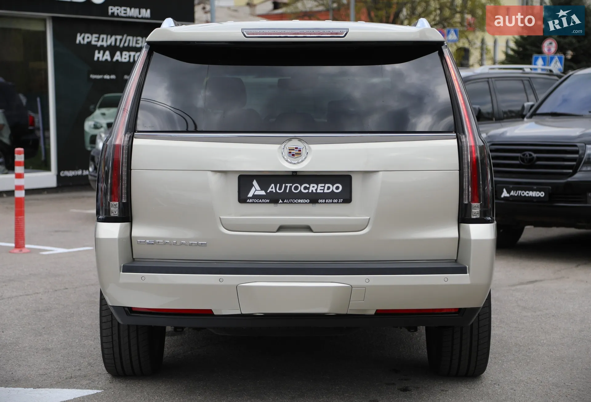 2014 Cadillac Escalade - мініатюра 7