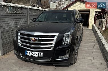 Внедорожник / Кроссовер Cadillac Escalade 2017 в Киеве