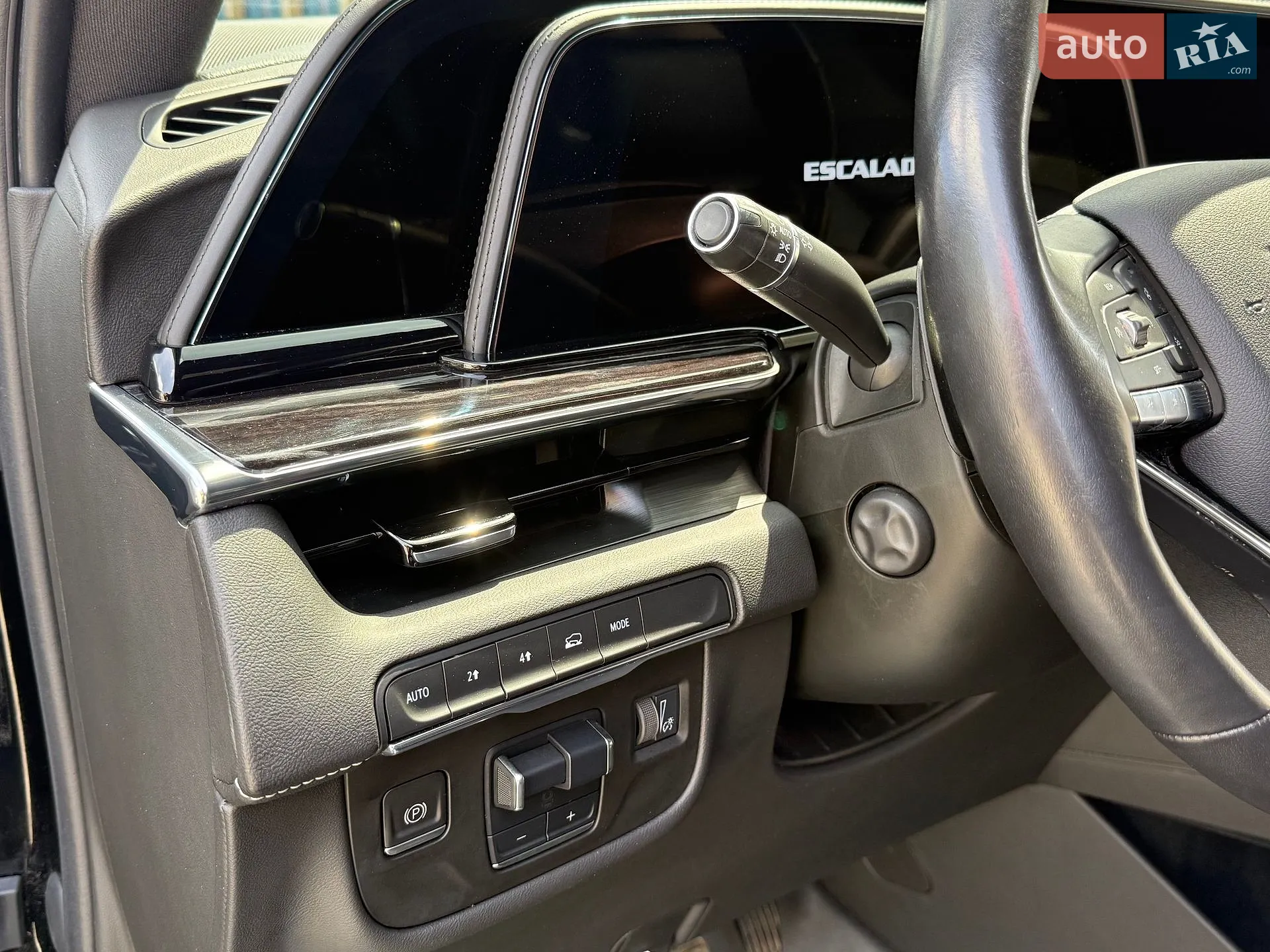 2021 Cadillac Escalade - мініатюра 31