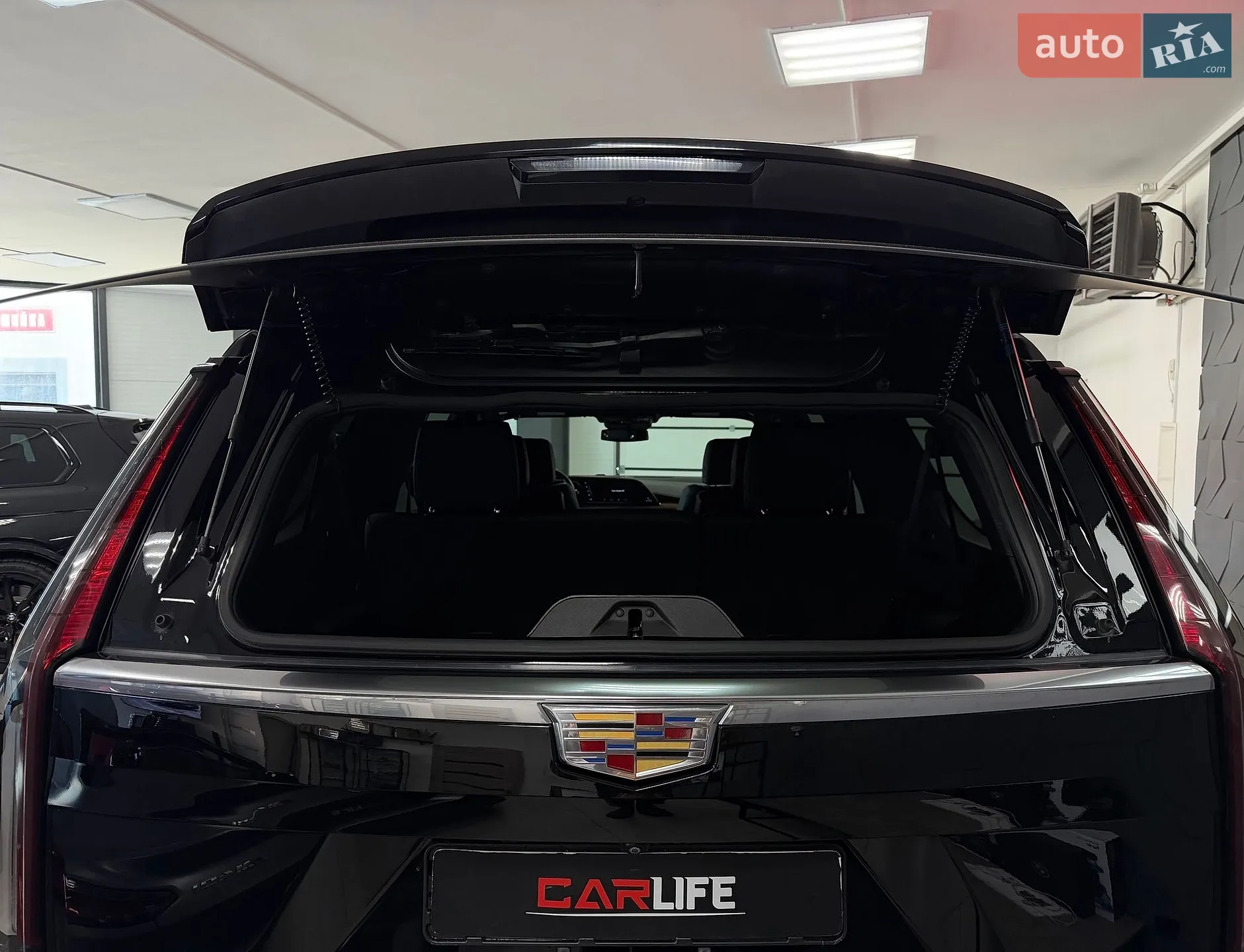 2023 Cadillac Escalade - мініатюра 62