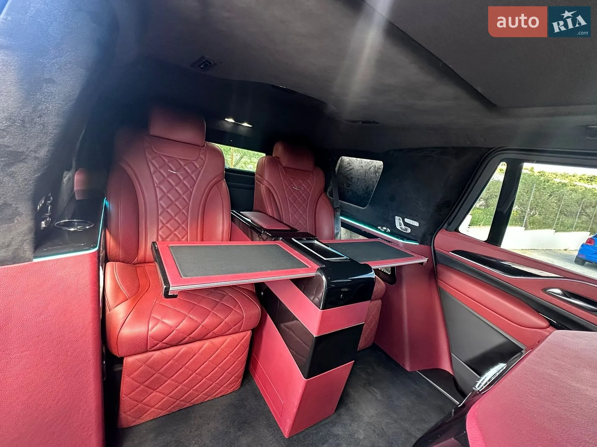 2022 Cadillac Escalade - мініатюра 16