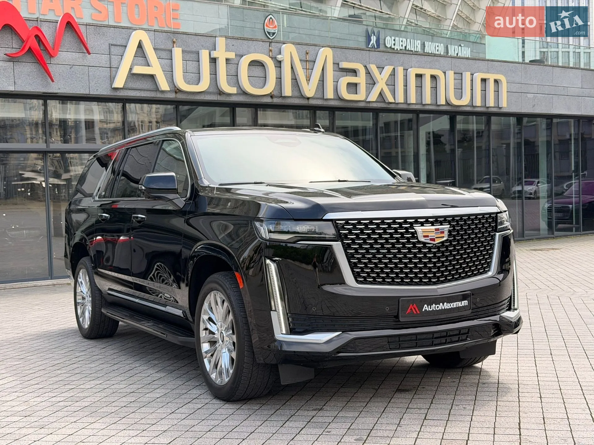 2021 Cadillac Escalade - фото 1