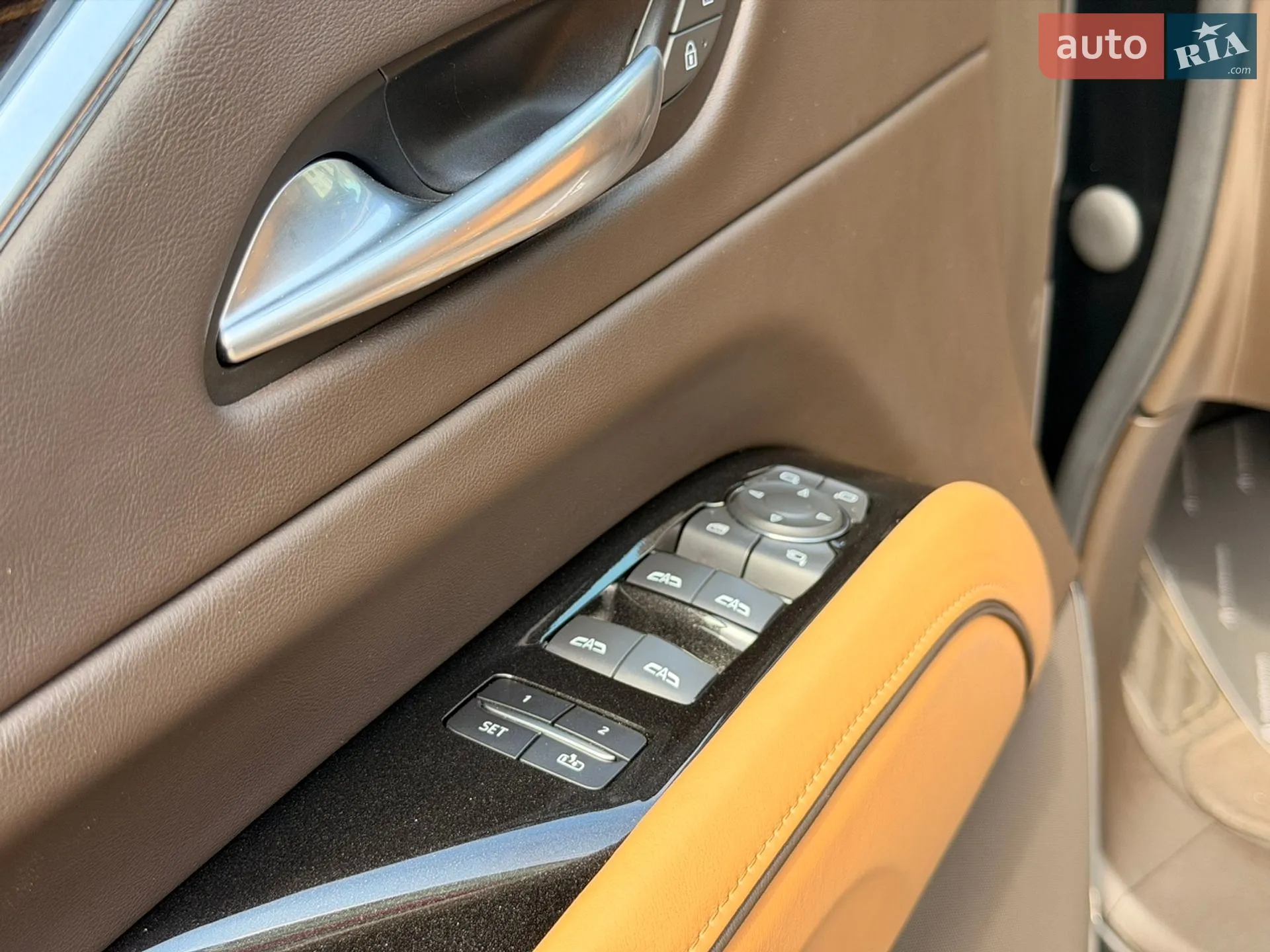 2021 Cadillac Escalade - мініатюра 15