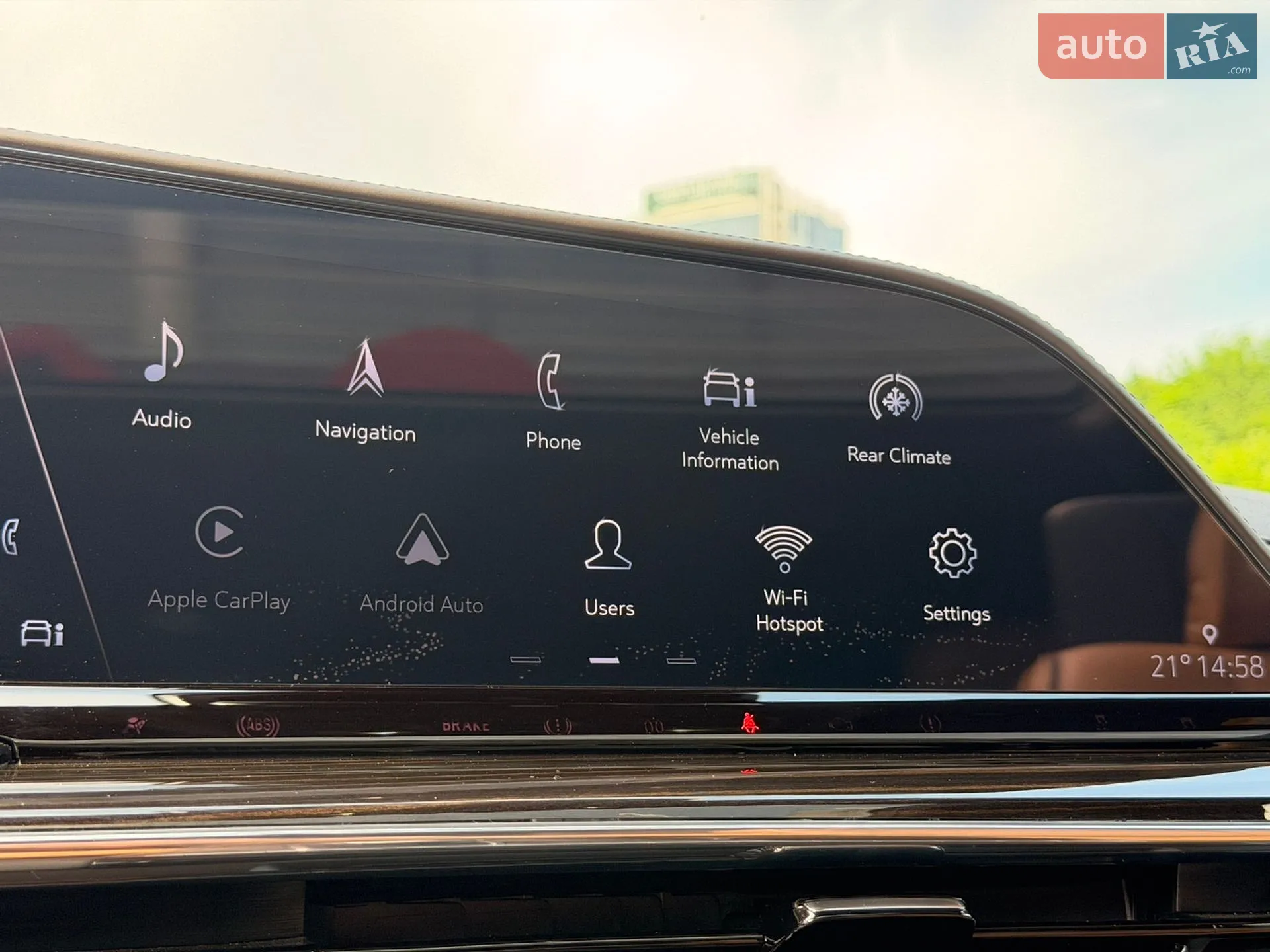 2021 Cadillac Escalade - мініатюра 21