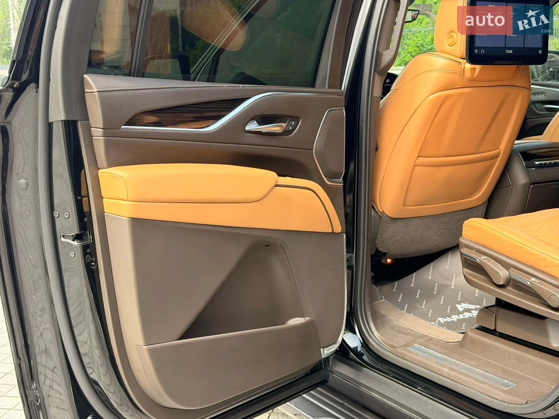 2021 Cadillac Escalade - мініатюра 25