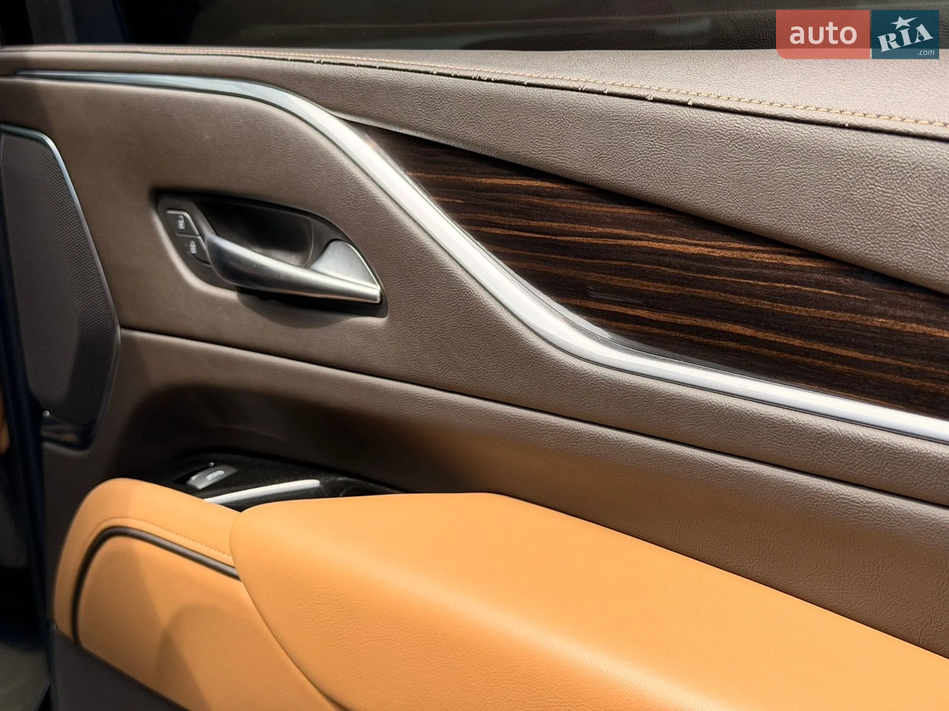 2021 Cadillac Escalade - мініатюра 37
