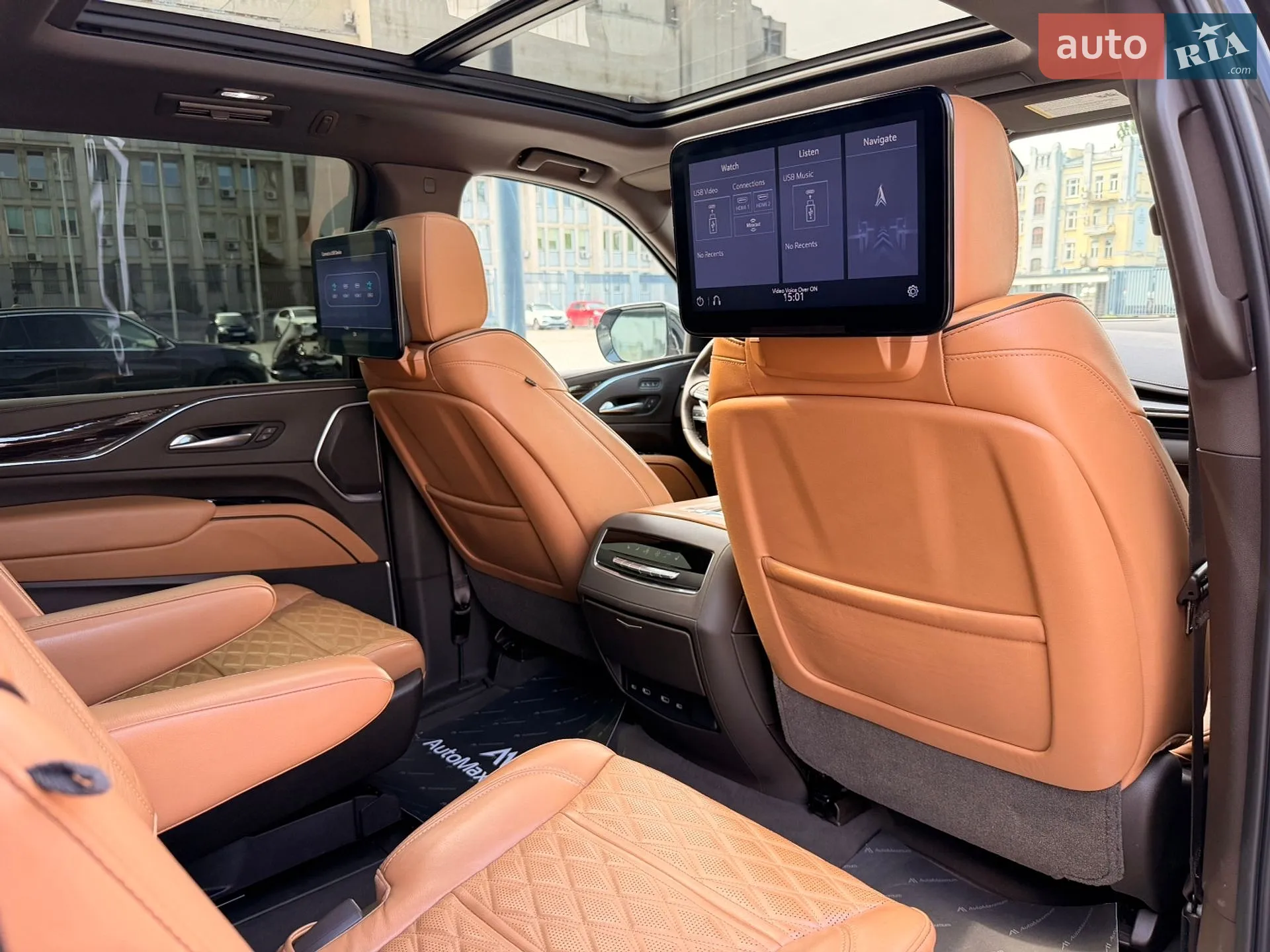 2021 Cadillac Escalade - мініатюра 38