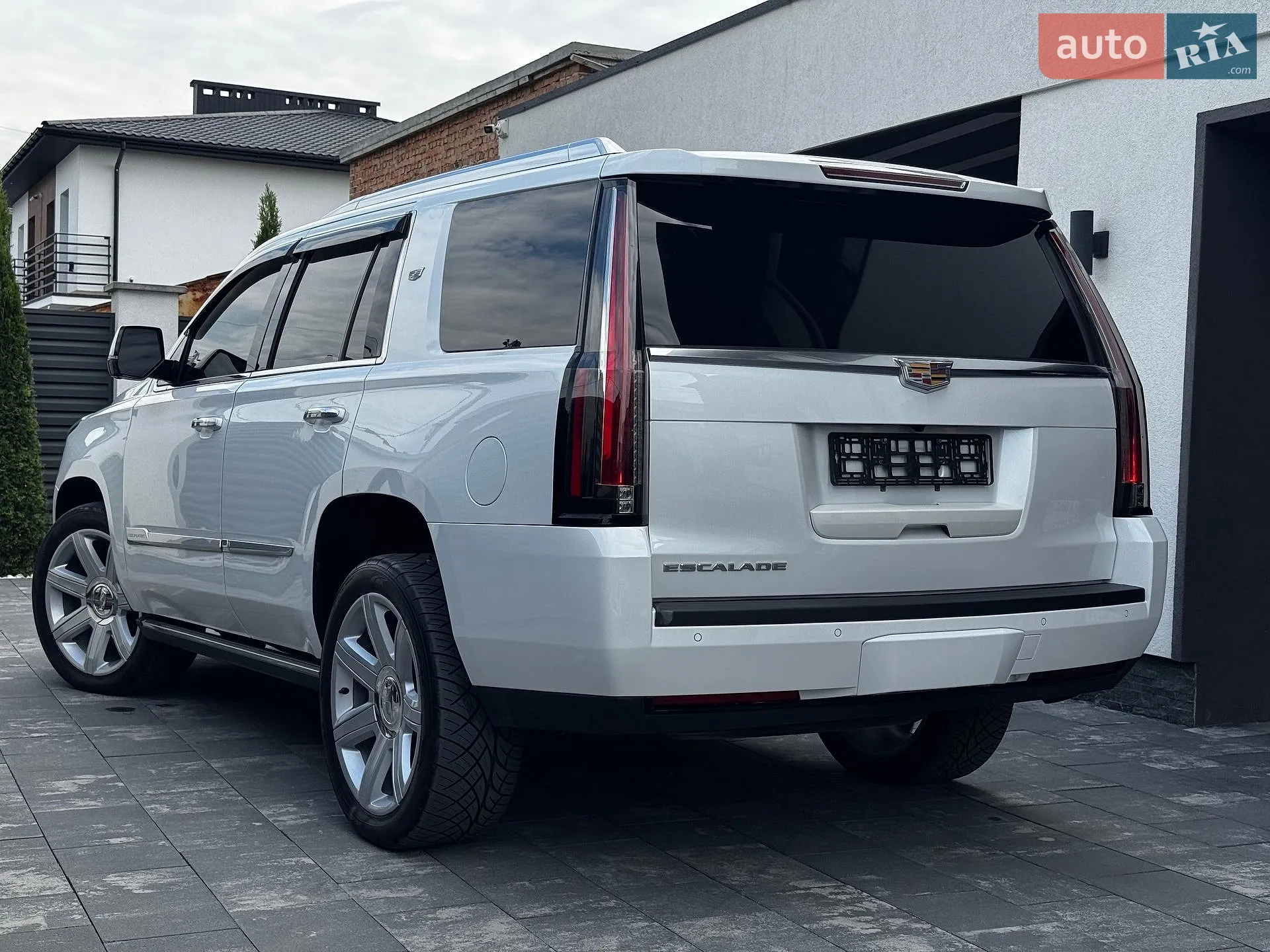 2016 Cadillac Escalade - мініатюра 11