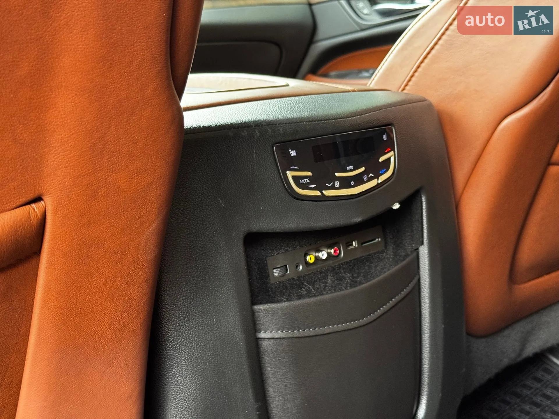2016 Cadillac Escalade - мініатюра 57