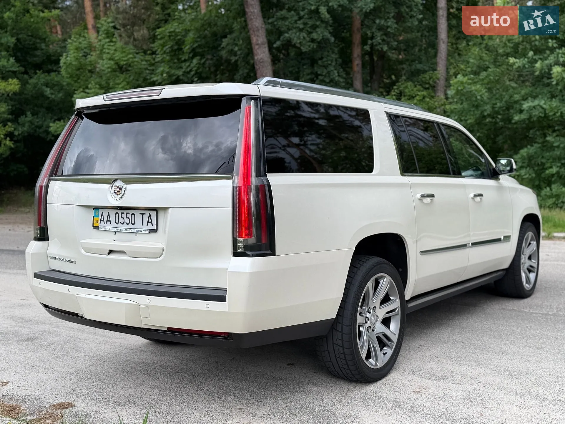 2014 Cadillac Escalade - мініатюра 8