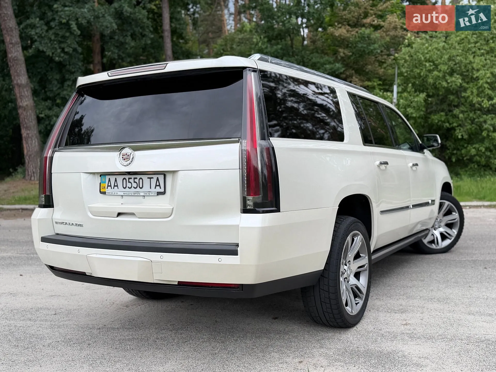 2014 Cadillac Escalade - мініатюра 11