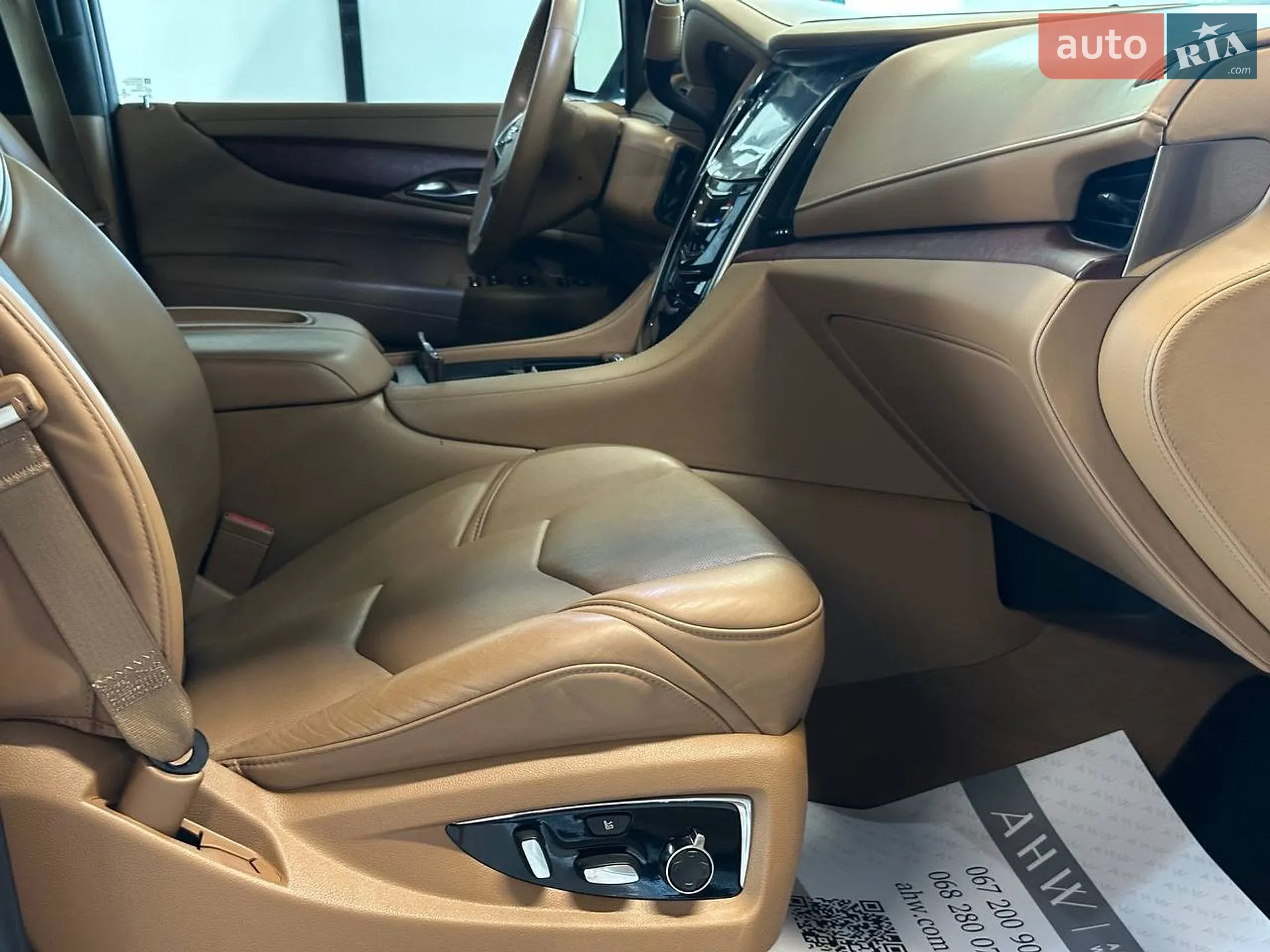 2017 Cadillac Escalade - мініатюра 42