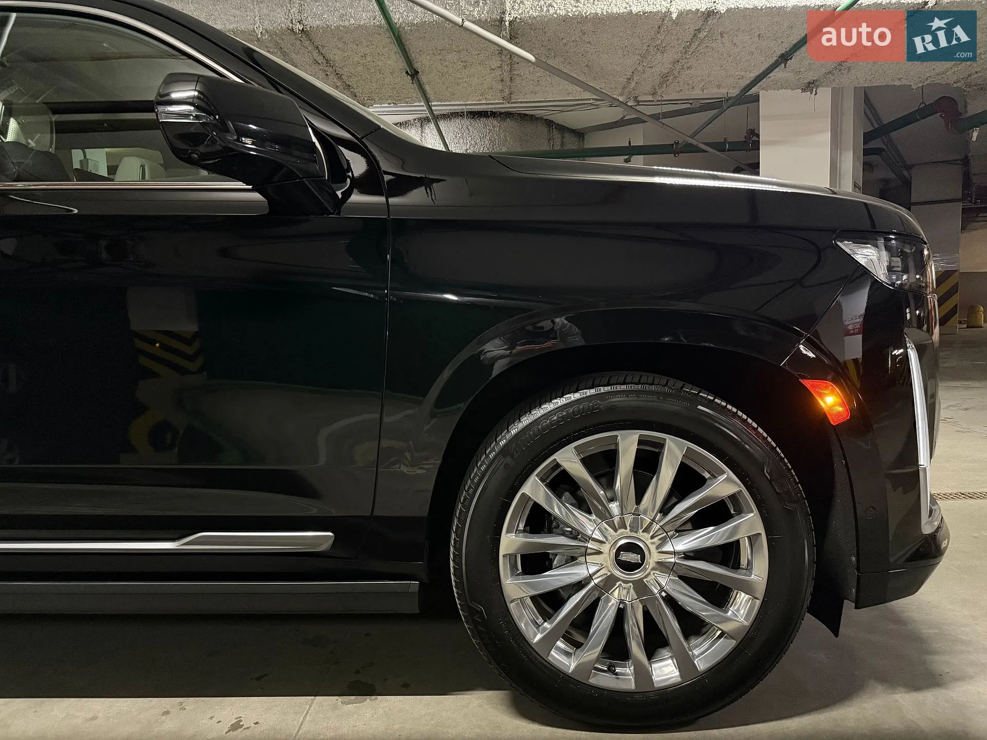 2022 Cadillac Escalade - мініатюра 21