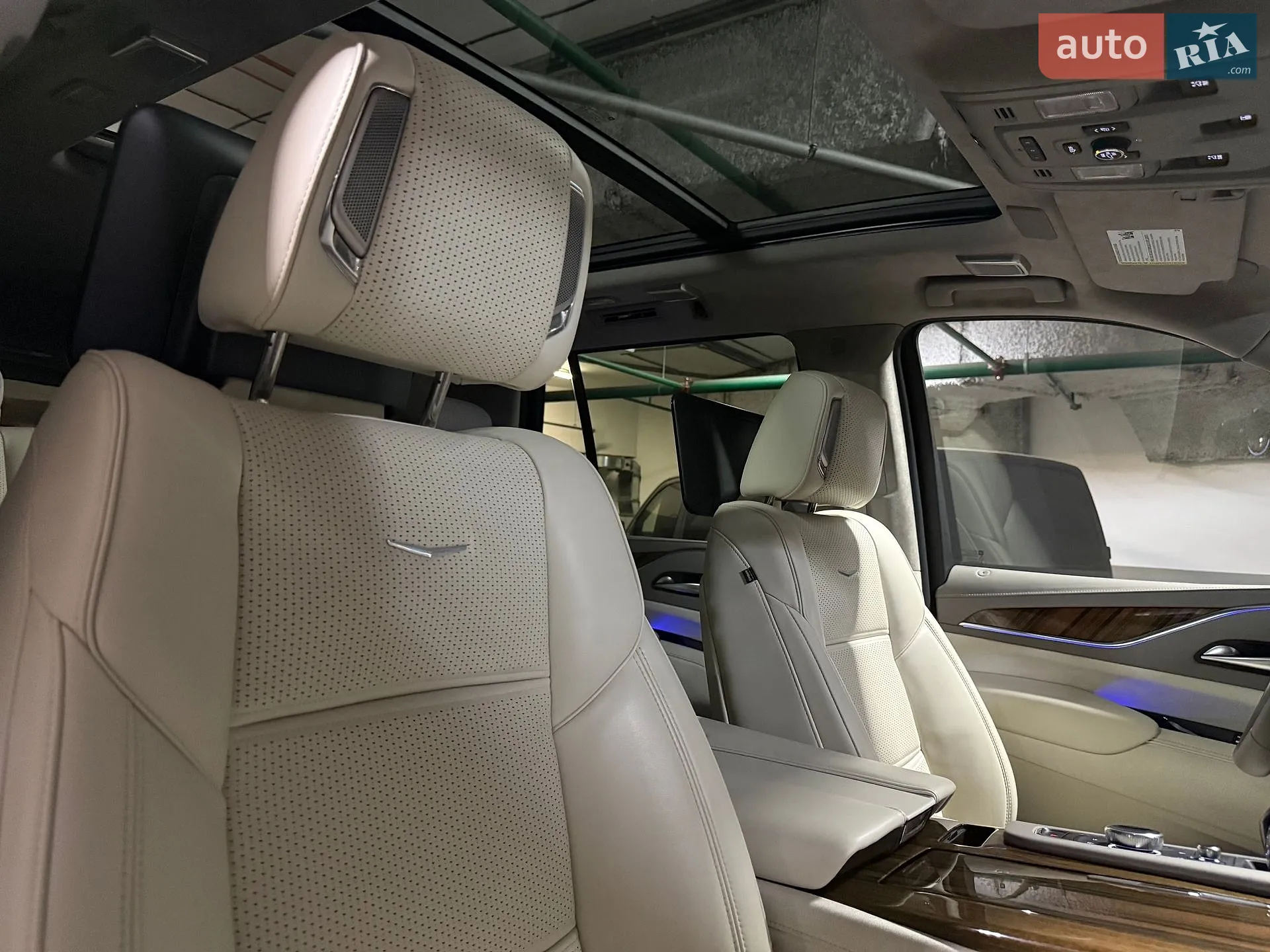 2022 Cadillac Escalade - мініатюра 110