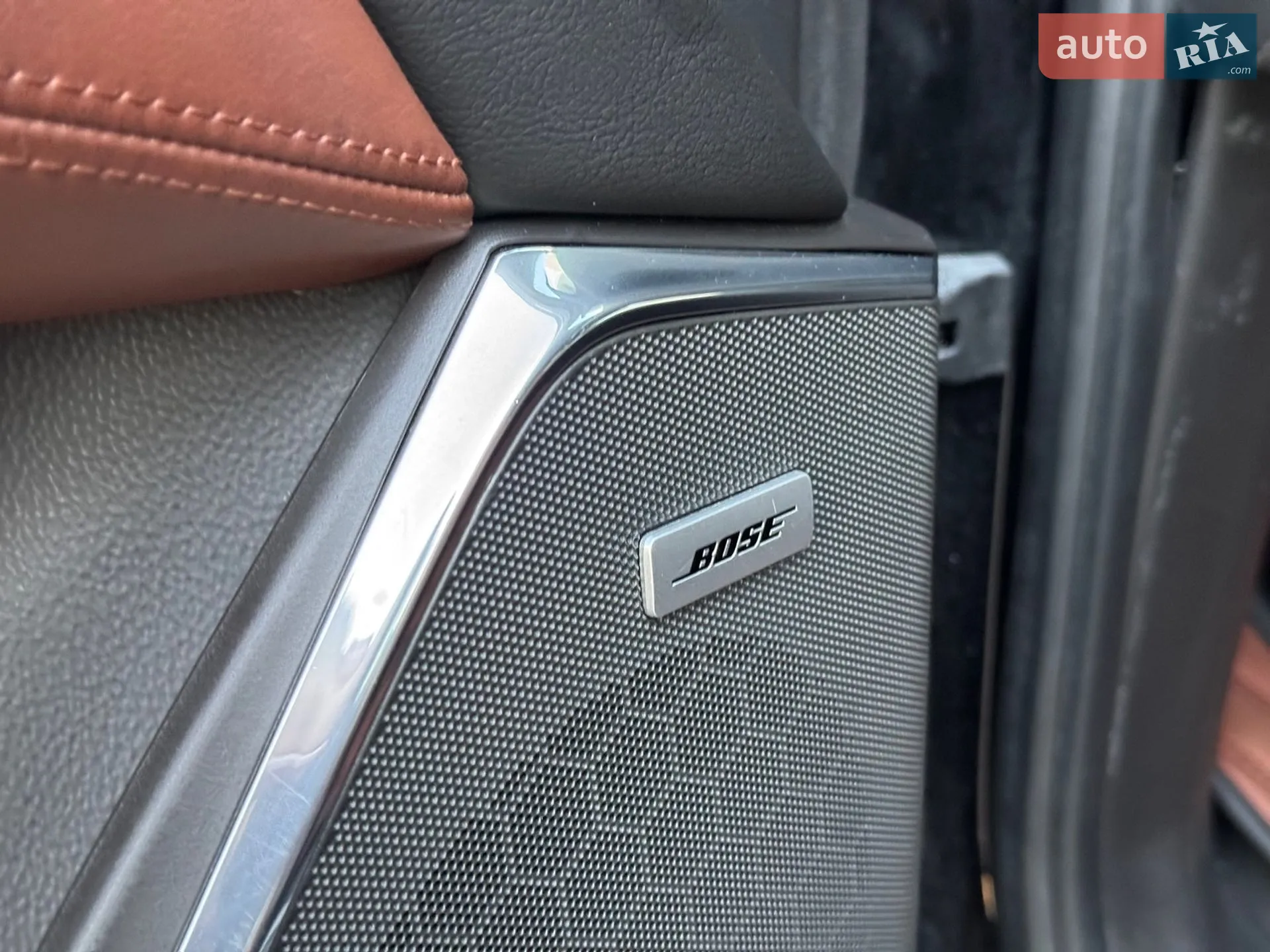 2015 Cadillac Escalade - мініатюра 19