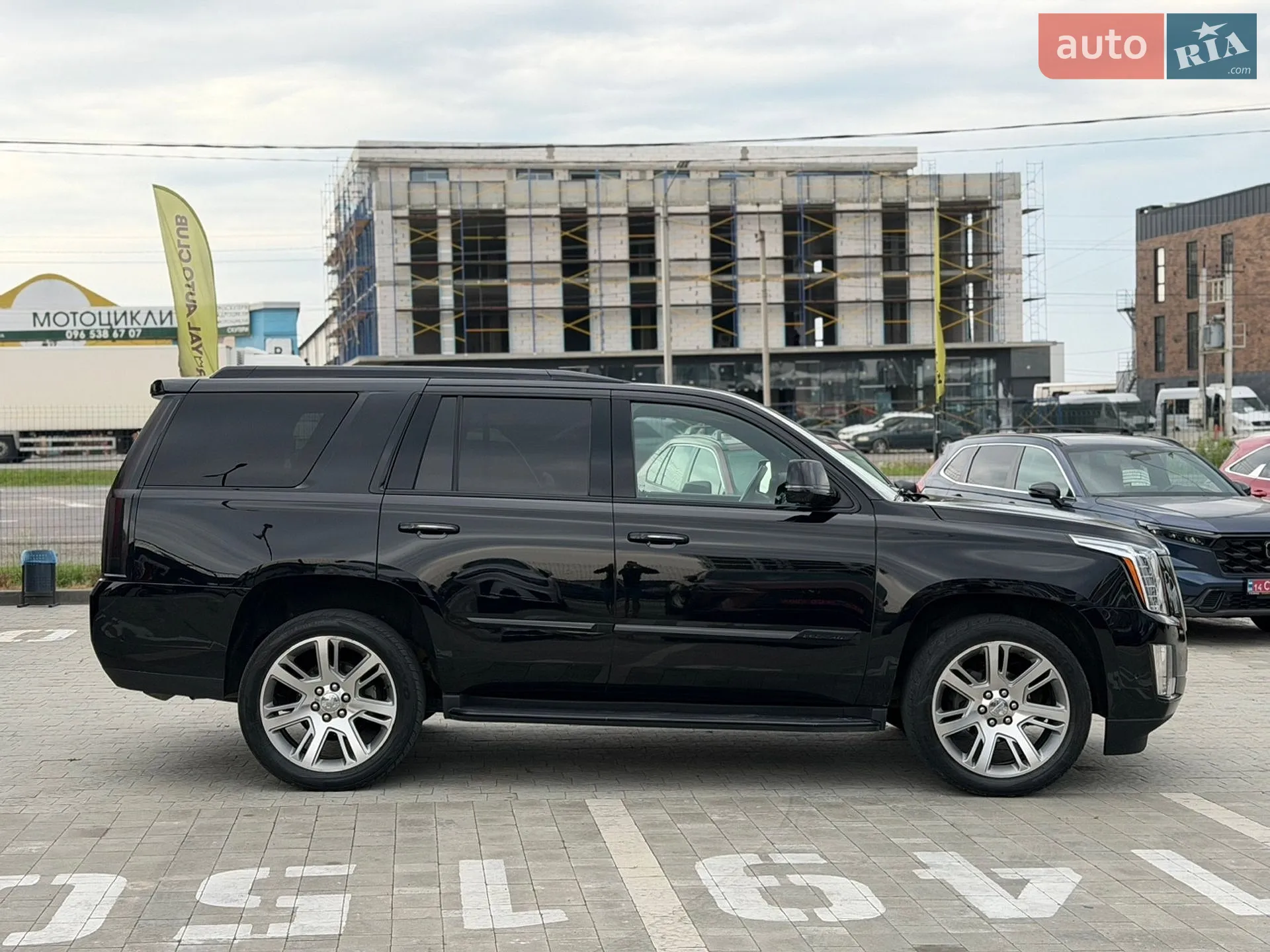 2017 Cadillac Escalade - мініатюра 4