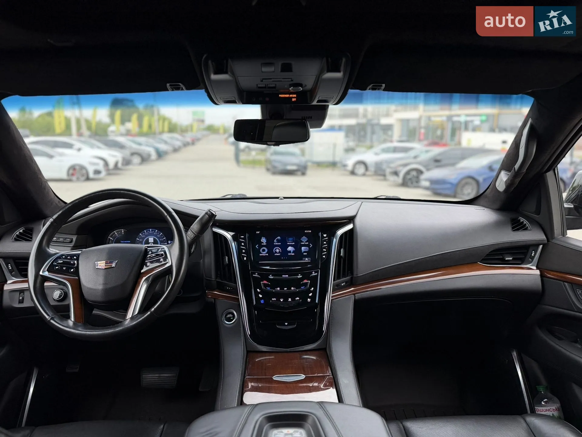 2017 Cadillac Escalade - мініатюра 23