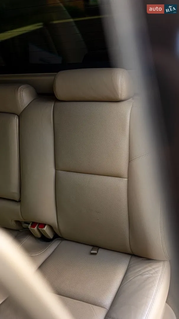 2012 Cadillac Escalade - мініатюра 31